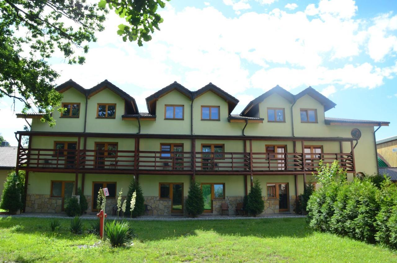 Hotel Tenis Chrzastowice Экстерьер фото
