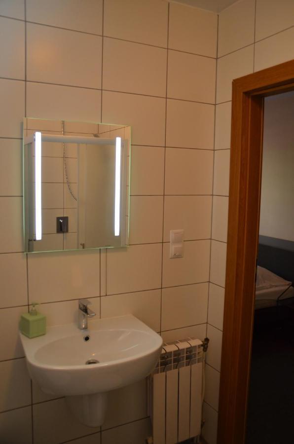Hotel Tenis Chrzastowice Экстерьер фото
