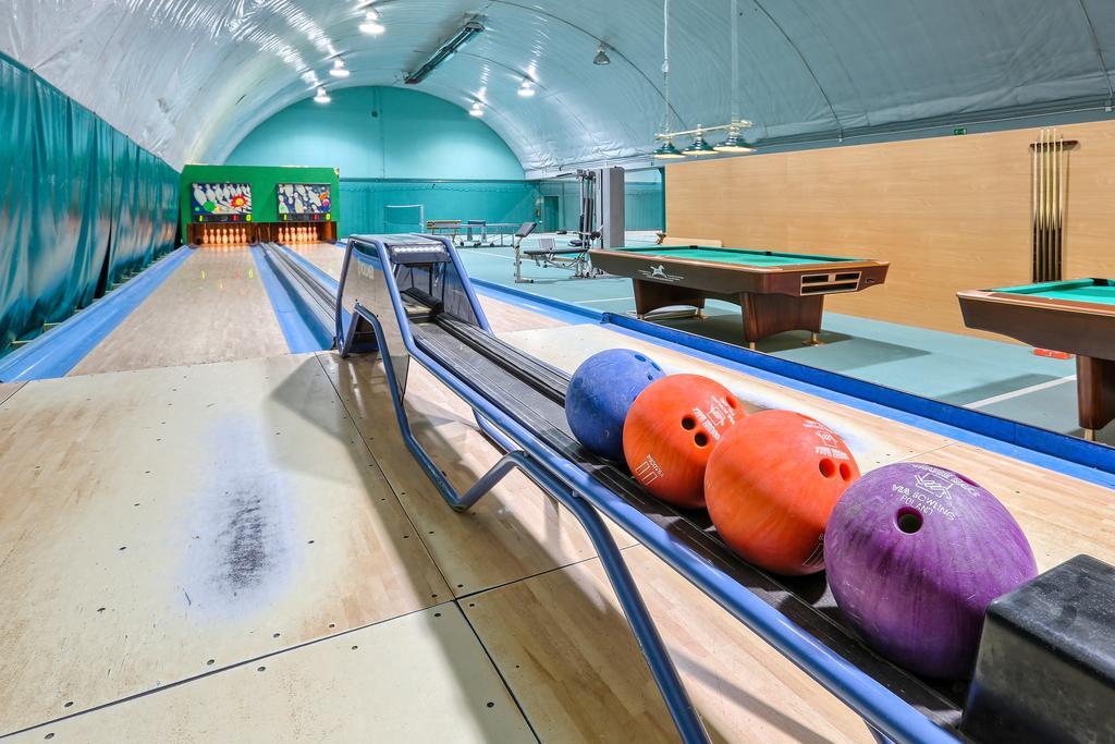 Hotel Tenis Chrzastowice Экстерьер фото